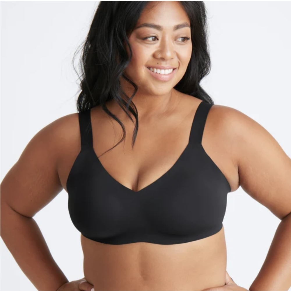 Knix Padded V-Neck Wireless Bra - Picture 3 of 8